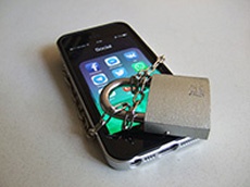 В ФБР пожаловались на неудачные попытки взломать 7000 смартфонов