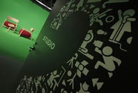 Google усиливает конкуренцию с телевидением с помощью бесплатных студий YouTube