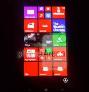 Опубликованы фотографии WP8-смартфона Nokia Lumia 929