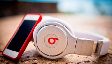 Покупка Beats сделает Apple более «крутой» в глазах американских тинейджеров