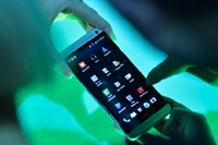 Сенсорные экраны приспособят для передачи прикосновений