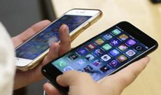 Apple и Google не справляются с высоким спросом на свои флагманы