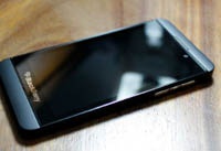 Аналитики сомневаются в успешных продажах BlackBerry Q10