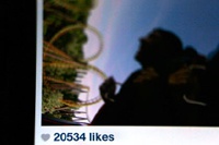 Instagram позволил знаменитостям подтверждать подлинность аккаунтов