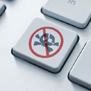 Правообладатели стремятся защитить пользователей от вредоносного ПО