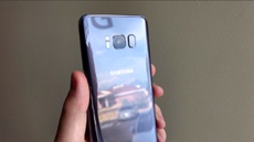 Владелец Galaxy S8 исправил проблему со сканером отпечатков
