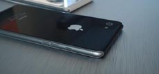 Самого ожидаемого новшества iPhone 8 не будет. В мире просто некому его производить