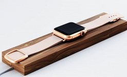 Появился первый аксессуар для Apple Watch