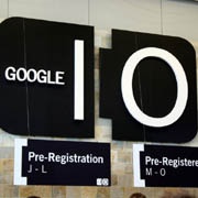 Google убедила аналитиков в успешном будущем Apple