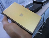 Тонкий Windows-компьютер Egreat i5 помещается на ладони