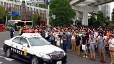 Толпы игроков Pokemon Go устроили в Токио сущий хаос