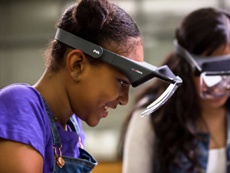 Этот аксессуар для iPhone может убить Microsoft HoloLens