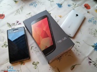 Распаковка LG Nexus 4 от Google