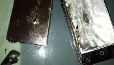 Apple комплектовала некоторые iPhone дефектными адаптерами питания