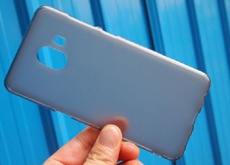 Samsung Galaxy C10 предрекают двойную камеру и кнопку Bixby