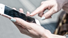 Apple пригрозила отключить смартфоны с поддельным экраном
