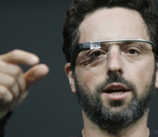 Основатель Google назвал смартфоны игрушками для девочек