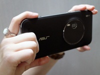 Asus ZenFon Zoom получит самый тонкий в мире модуль камеры с оптическим зумом