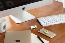 Разработчики первой в мире магнитной флешки для iPhone успешно собрали средства на ее выпуск