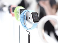 Старт продаж Apple Watch запланирован на февраль 2015 года