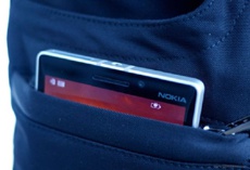 Смартфон Nokia Lumia можно зарядить, просто положив в карман