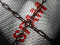 Злоумышленники проводят атаки «хищения кликов» через вложения JavaScript