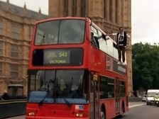 Британский фокусник стал звездой Интернета