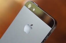 iPhone 5S невозможно будет поцарапать