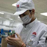 Huawei охотится за российскими "мозгами"