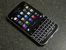 BlackBerry не собирается отказываться от физических клавиатур