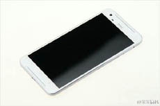 HTC One X9 появился на качественных снимках