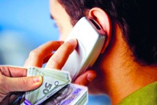 Телефонні шахраї "розводять" черкащан на номер банківської карти