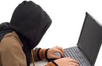 Мариуполец в сети Интернет продавал поддельное золотое украшение