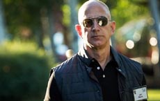 Глава Amazon Джефф Безос за неделю продал акции компании на $1 млрд