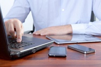 Соцсети лишают экономику РФ 10 млрд долларов