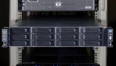 HP оказалась единственным растущим производителем СХД