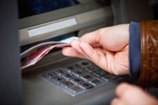 Воровал деньги из банкоматов: в Киеве будут судить хитрого кибермошенника