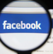 Facebook рассматривает покупку анонимного мобильного чата Secret