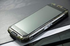 Представлен защищенный смартфон-долгожитель VKworld V5