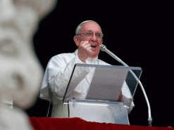 Новый папа римский оставил первую запись в Twitter