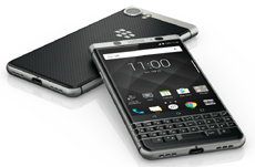 Выход QWERTY-смартфона BlackBerry KeyOne отложен до лета