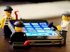 Безопасность iOS поставлена под большое сомнение