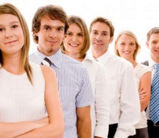 Как найти сотрудника через интернет