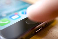 Apple начала производство усовершенствованных сканеров Touch ID для новых iPhone и iPad