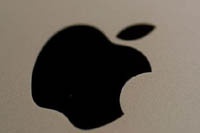 Белорус рассылал провода вместо дорогих мобильников