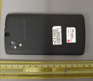 Google Nexus 5 на фото