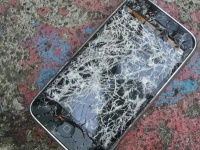 Подушки безопасности для падающих мобильников