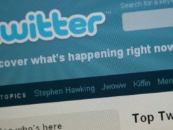 Twitter идет в большую политику