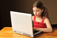 Как уберечь ребенка от опасностей в интернете