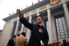 Xiaomi не спешит с выходом на биржу